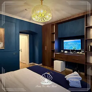 Perla De Mar Hotel & Restaurant Отель