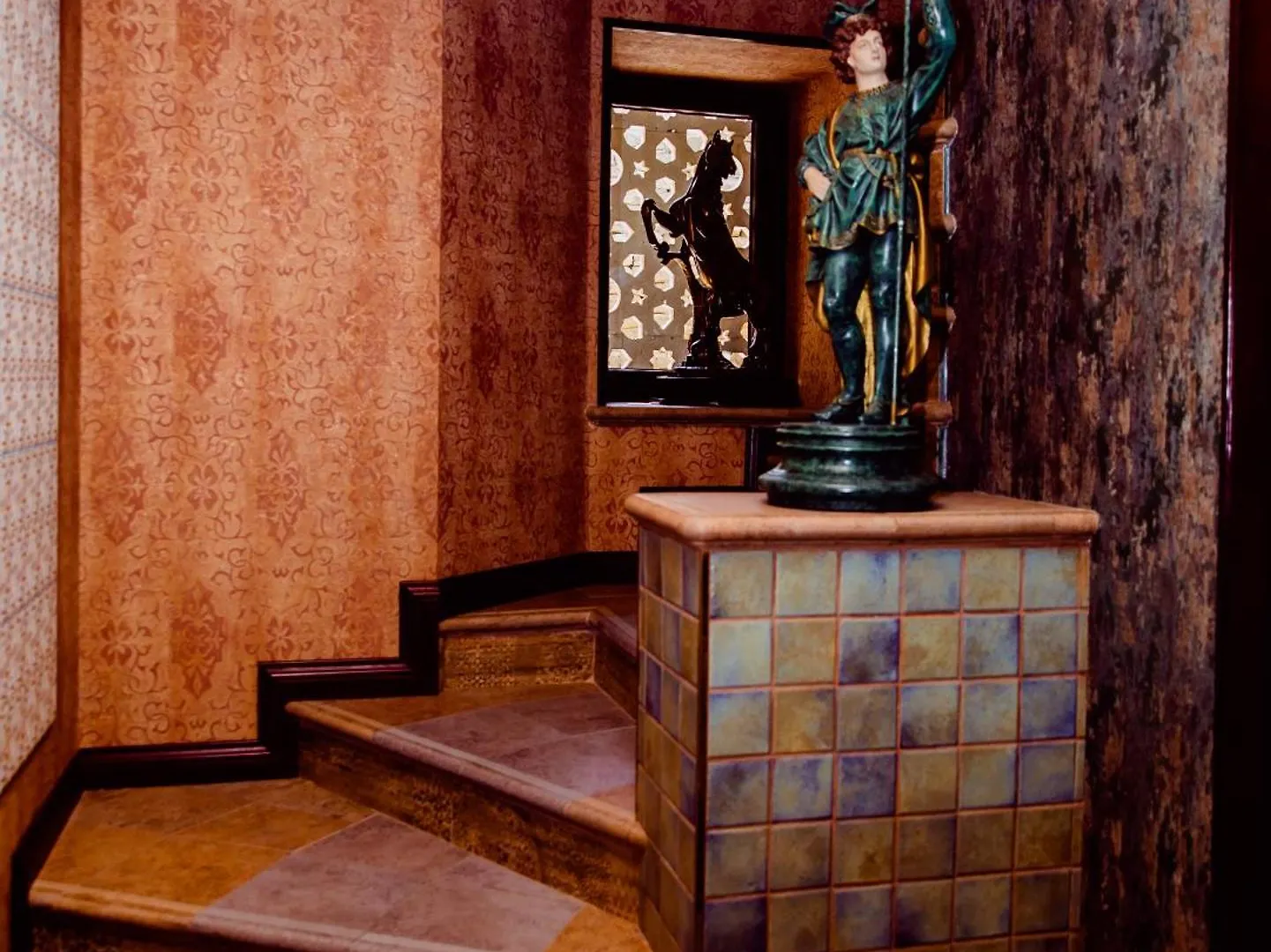 Royal Historical Boutique Hotel Baku 4*,